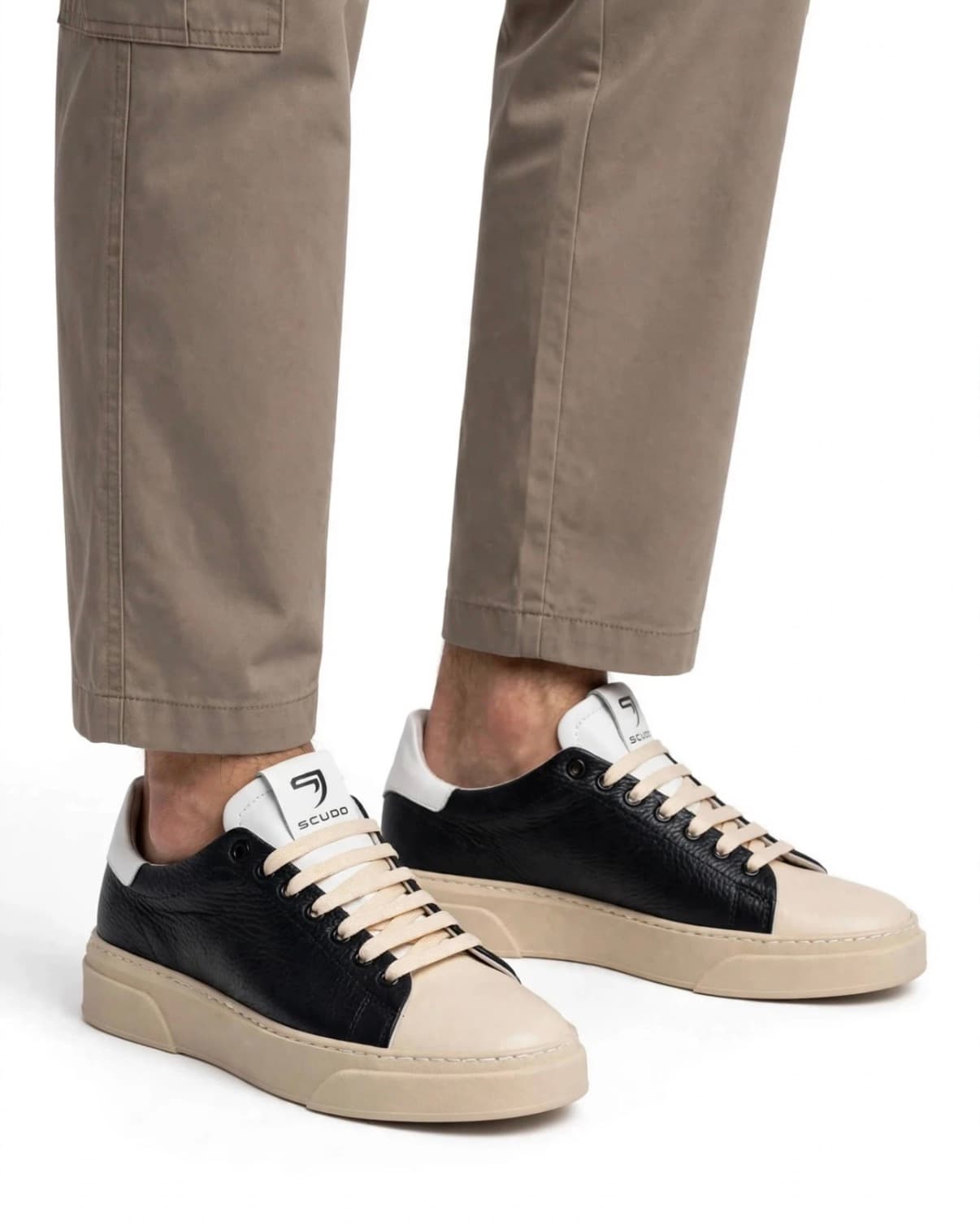 Sneakers in Pelle - Vista 3