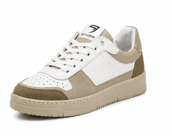Sneakers in Pelle con Dettagli Effetto Suede